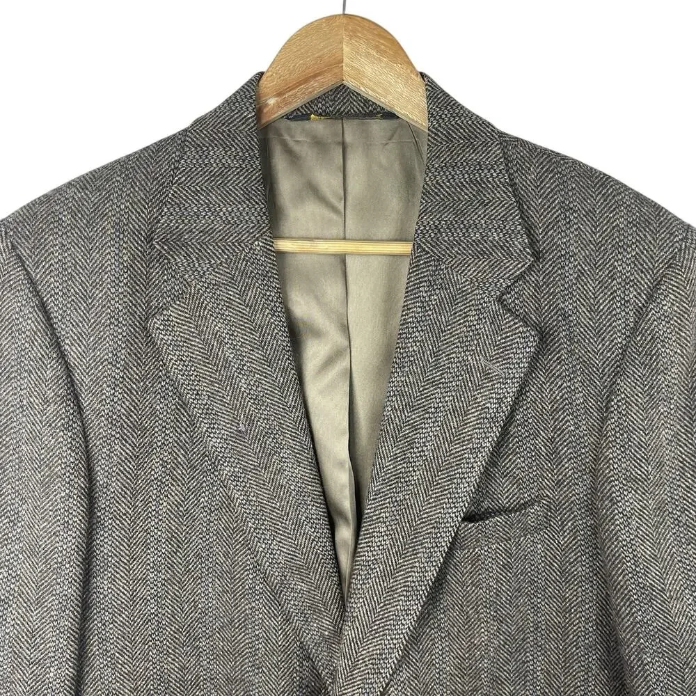 Vintage Cricketeer Lambs Wool Herringbone Blazer 44R Tweed USA Made Preppy